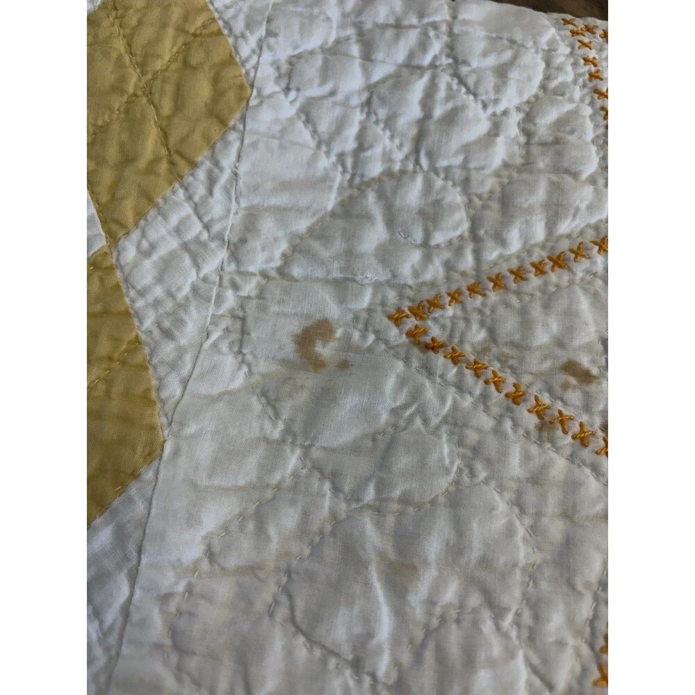 Vintage Hand Stitched Quilt Flower Star Design 68